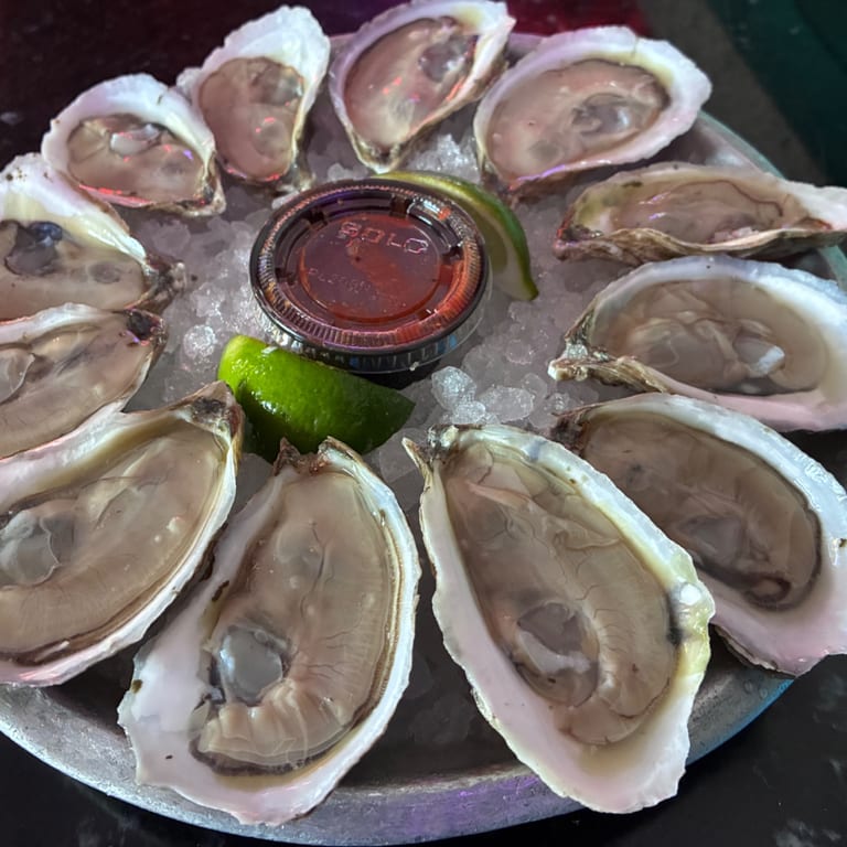 Premium Farmed Virgina Oysters