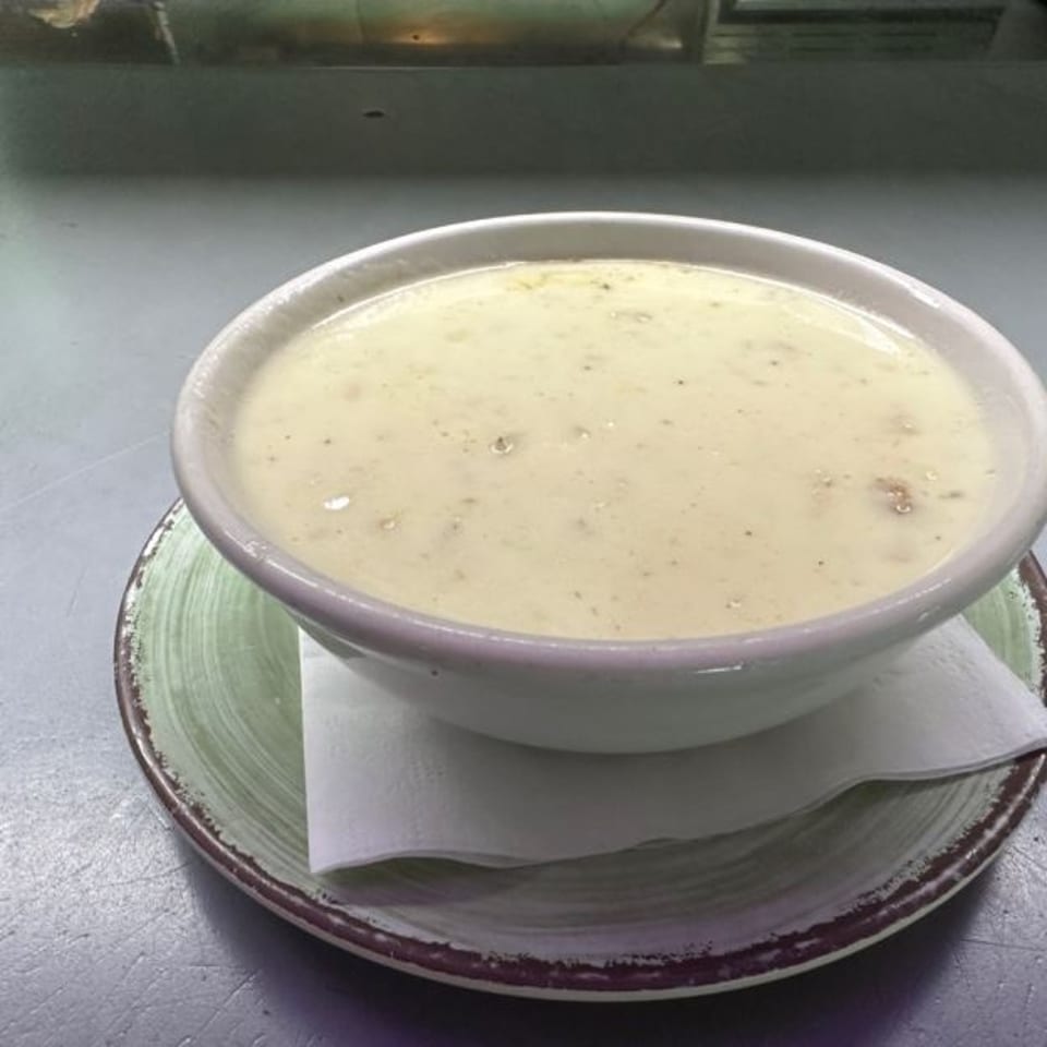 Delicious New England Clam Chowder