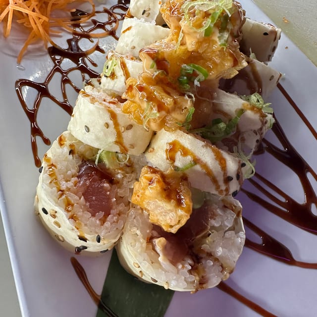 Rock Shrimp & Spicy Tuna Roll.