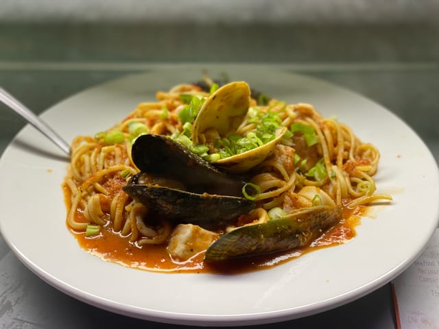 Seafood Linguini.