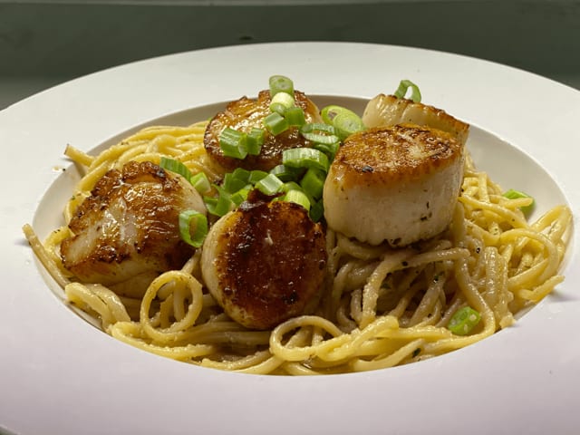 Jumbo Sea Scallops Linguini.