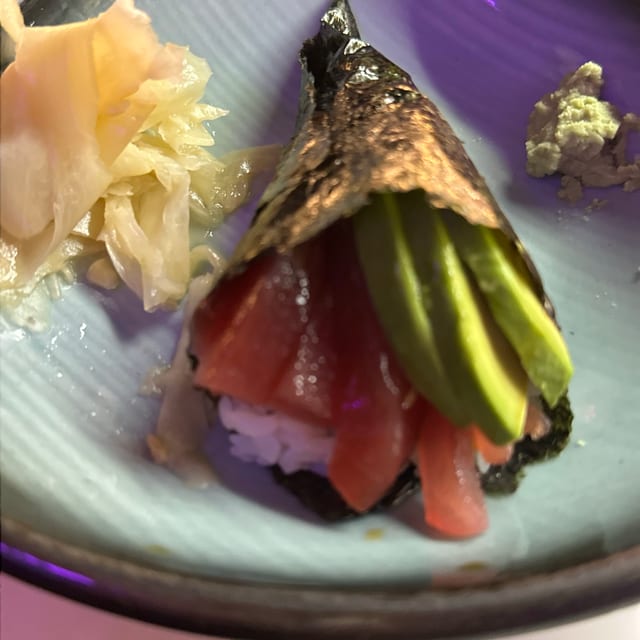 Spicy Tuna (Hand Roll).